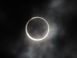Eclipse solar é admirado na Ásia