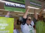 Ambientalistas protestam contra relator do Código Florestal na Assembleia Legislativa Flávia Moraes/Especial/Agencia RBS Ambientalistas protestam contra relator do Código Florestal na Assembleia Legislativa Flávia Moraes/Especial/Agencia RBS