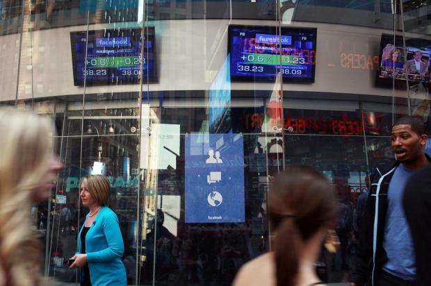 Facebook e banco Morgan Stanley são processados por acionistas Spencer Platt/Getty Images/AFP