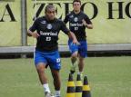 FOTO: Anderson Pico volta a treinar com o grupo do Grêmio no Olímpico Adriano de Carvalho/AgênciaRBS