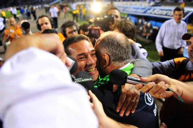 Luxemburgo minimiza pênalti perdido: "Fernando vai errar, vão querer outro" Ricardo Duarte/ Luxemburgo minimiza pênalti perdido: "Fernando vai errar, vão querer outro" Ricardo Duarte/