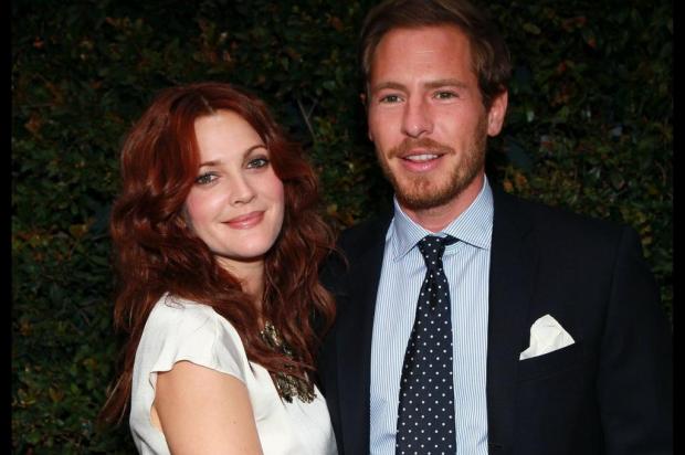 Conselho do sogro: Drew Barrymore deve casar usando Chanel Chris Pizzelo/AP Images