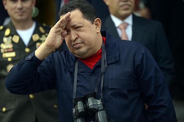 Chávez reaparece em público ao receber vice-premier de Belarus Juan Barreto/AFP