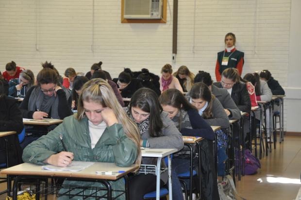 Abstenção de candidatos no vestibular de inverno da UPF é de 5,39% Caroline Simor, UPF, Divulgação/ Abstenção de candidatos no vestibular de inverno da UPF é de 5,39% Caroline Simor, UPF, Divulgação/