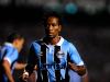 Em sua estreia, Zé Roberto agradou o torcedor e criou bastante, mas não mudou o cenário do jogo