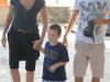 Atriz Sharon Stone  com o filho Quinn e o namorado Martin na Praia de Laranjeiras.