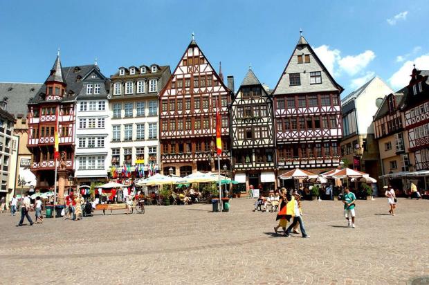 Frankfurt preserva o ar de cidade grande e se destaca por pólo cultural e artístico André Feltes/Agencia RBS