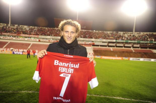 Nome de Forlán aparece no BID e uruguaio já pode estrear pelo Inter Ricardo Duarte/Zero Hora Nome de Forlán aparece no BID e uruguaio já pode estrear pelo Inter Ricardo Duarte/Zero Hora
