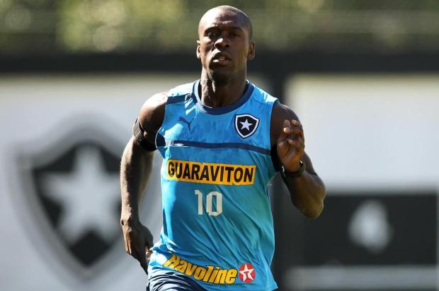 Seedorf tem contratura muscular e será reavaliado antes de jogo contra o Inter Divulgação/Botafogo Oficial Seedorf tem contratura muscular e será reavaliado antes de jogo contra o Inter Divulgação/Botafogo Oficial