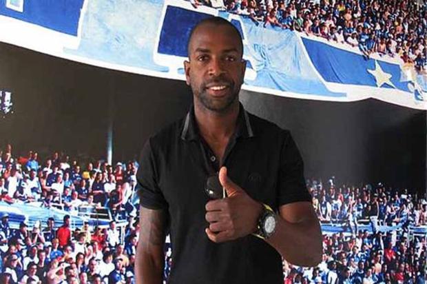 Sandro Silva está em Belo Horizonte para assinar contrato com o Cruzeiro Divulgação, Cruzeiro/
