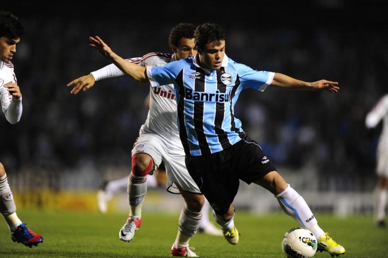 Kleber foi o autor do único gol da partida, que deu a vitória ao Grêmio:imagem 5