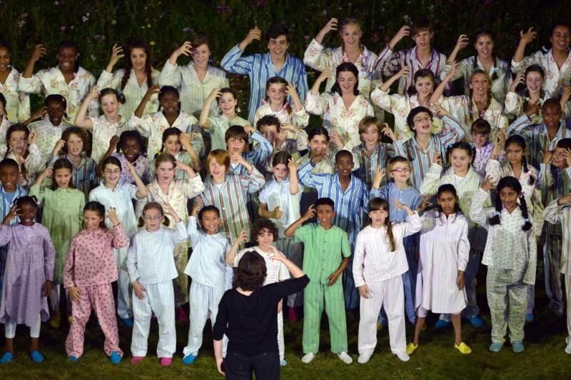 Grupo de crianças se apresentou na cerimônia de abertura:imagem 9
