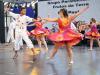 A dança com músicas e trajes históricos também vieram de São Paulo, com o grupo Frutos da Terra  