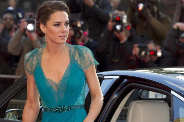 Kate Middleton cancela presença em première de "O Hobbit" Alastair Grant,Poo/divulgação Kate Middleton cancela presença em première de "O Hobbit" Alastair Grant,Poo/divulgação