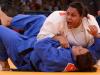 Brasileira Maria Suelen Altheman (de branco) em luta contra a tunisiana Nihel Cheikh Rouhou, pela categoria acima de 78kg