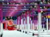 Chinês Liu Xiang lamenta queda nos 110m com barreiras