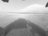 Imagem da Curiosity momentos após aterrissar em Marte na madrugada de 6 de agosto