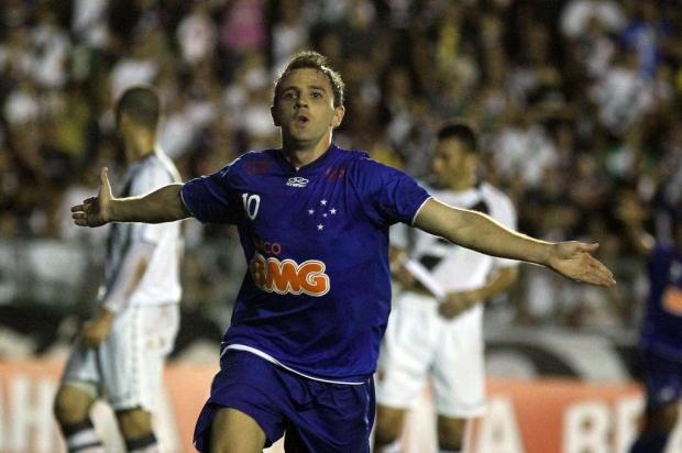 Grêmio desiste de brigar por Montillo LIVIA VILLAS BOAS/AGIF,AE Grêmio desiste de brigar por Montillo LIVIA VILLAS BOAS/AGIF,AE