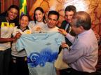 Piratini dourado: Fernanda Garay é recebida no palácio por Tarso Genro Tadeu Vilani/Agencia RBS Piratini dourado: Fernanda Garay é recebida no palácio por Tarso Genro Tadeu Vilani/Agencia RBS