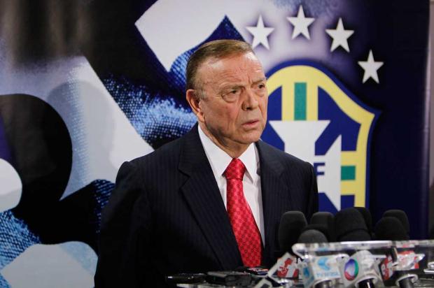 Marin cumpre ameaça e muda comando da arbitragem nacional Rafael Ribeiro/CBF/Divulgação/ Marin cumpre ameaça e muda comando da arbitragem nacional Rafael Ribeiro/CBF/Divulgação/