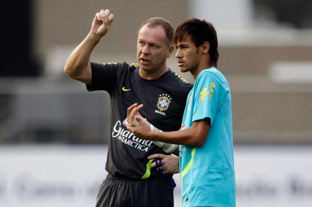 Muricy Ramalho pede folga a Neymar no Superclássico das Américas Nelson Antoine/AP/
