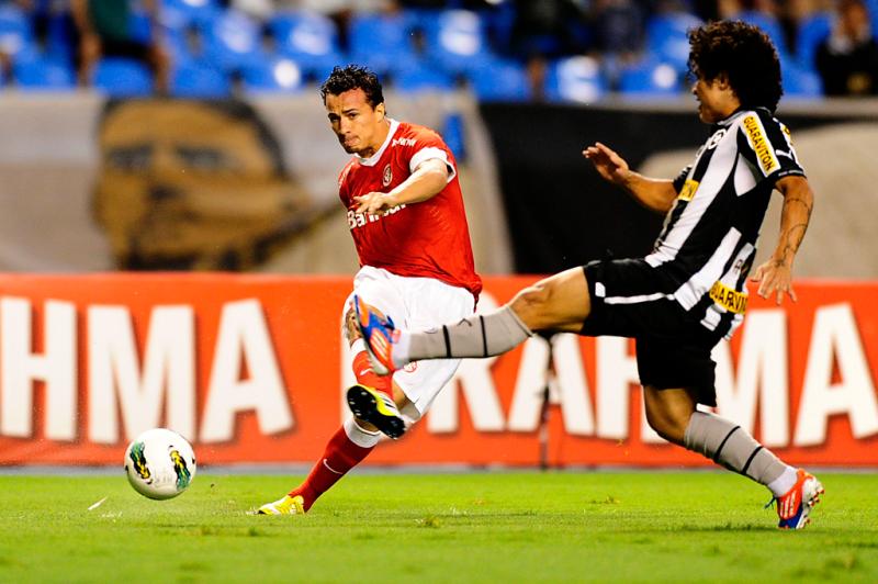 Leandro Damião criou as melhores chances de gol do Inter:imagem 2