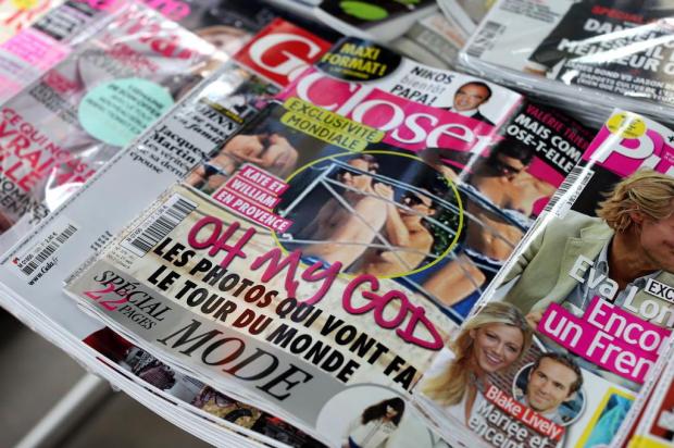 Revista francesa publica fotos de Kate Middleton de topless e provoca indignação Thomas Samson/AFP
