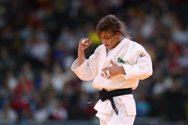 Ouro em Londres, Sarah Menezes assume a liderança do ranking mundial de judô Johannes Eisele/AFP/ Ouro em Londres, Sarah Menezes assume a liderança do ranking mundial de judô Johannes Eisele/AFP/