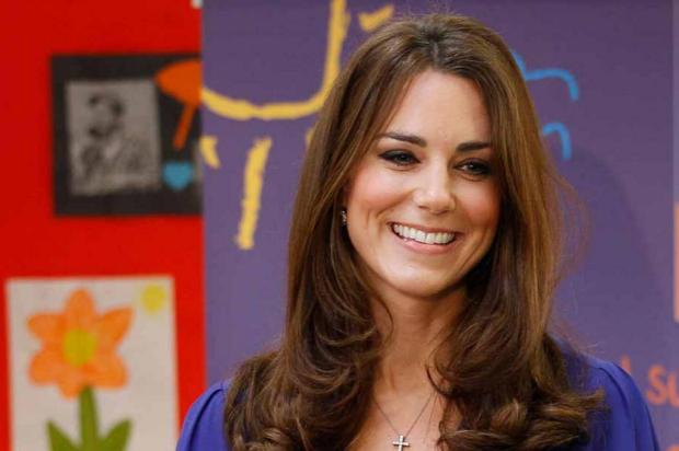 Amiga próxima de Kate Middleton diz que a duquesa está grávida Kirsty Wigglesworth/AP Photo Amiga próxima de Kate Middleton diz que a duquesa está grávida Kirsty Wigglesworth/AP Photo