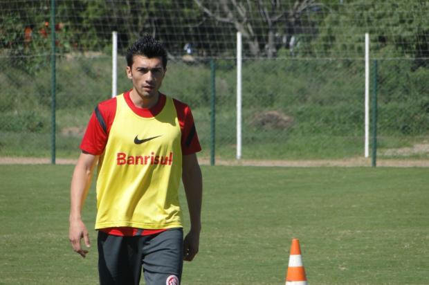 Após discussão com Fernandão, Dátolo fica fora de treino coletivo do Inter André Baibich/