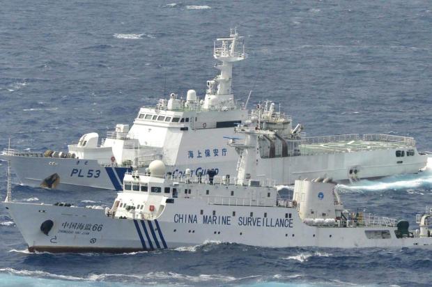 Dois navios chineses entram em águas territoriais japonesas Kyodo New/AP