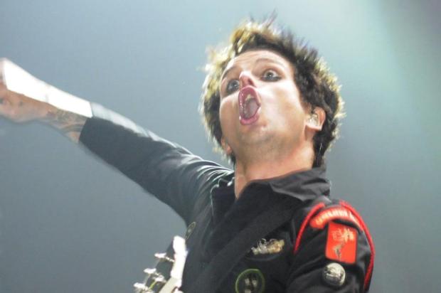 Após se irritar no palco, vocalista do Green Day vai para clínica de reabilitação Dulce Helfer/Agencia RBS Após se irritar no palco, vocalista do Green Day vai para clínica de reabilitação Dulce Helfer/Agencia RBS