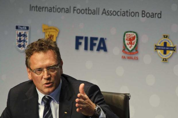 Fifa diz que já investigava suposta fraude na escolha do Catar como sede da Copa de 2022 SEBASTIEN BOZON/AFP/