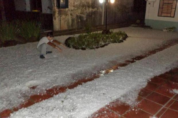 Granizo destelha casas em Putinga, no Vale do Taquari Jucenil Ribeiro/Leitor-repórter