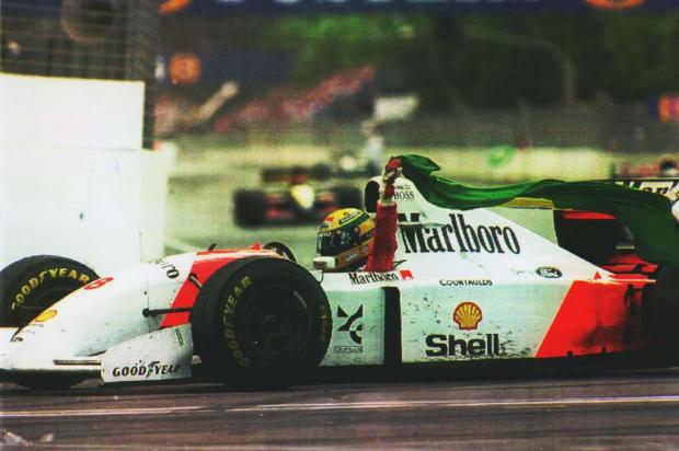Rede britânica elege Ayrton Senna o melhor piloto de todos os tempos Ver Descrição/Agencia RBS Rede britânica elege Ayrton Senna o melhor piloto de todos os tempos Ver Descrição/Agencia RBS