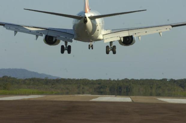Lucro das aéreas cai 92,8% no 4º tri de 2012 Emerson Souza/Agencia RBS Lucro das aéreas cai 92,8% no 4º tri de 2012 Emerson Souza/Agencia RBS