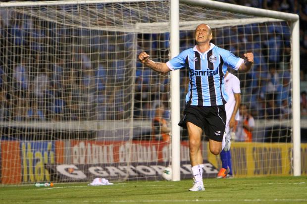 Marquinhos no Avaí: "Só se alguém nos ajudar a pagar o salário" LUCAS UEBEL/GREMIO FBPA /