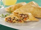 Pastéis de forno com sardinha são opção leve para o lanche Ver Descrição/Ver Descrição Pastéis de forno com sardinha são opção leve para o lanche Ver Descrição/Ver Descrição