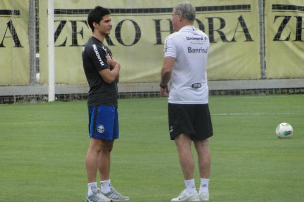 Após cumprir orientações de Luxa nas férias, Bertoglio garante: "Não sinto mais dor" Marco Souza/Agência RBS/ Após cumprir orientações de Luxa nas férias, Bertoglio garante: "Não sinto mais dor" Marco Souza/Agência RBS/