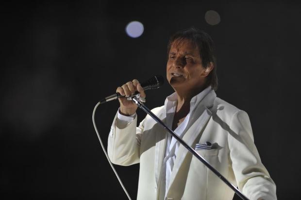 Roberto Carlos faz dois shows em Porto Alegre em abril Emílio Pedroso/Agencia RBS Roberto Carlos faz dois shows em Porto Alegre em abril Emílio Pedroso/Agencia RBS