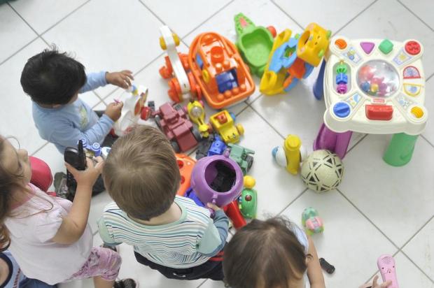 Sete dicas para evitar que crianças se machuquem com brinquedos Rodrigo Philipps/Agencia RBS Sete dicas para evitar que crianças se machuquem com brinquedos Rodrigo Philipps/Agencia RBS