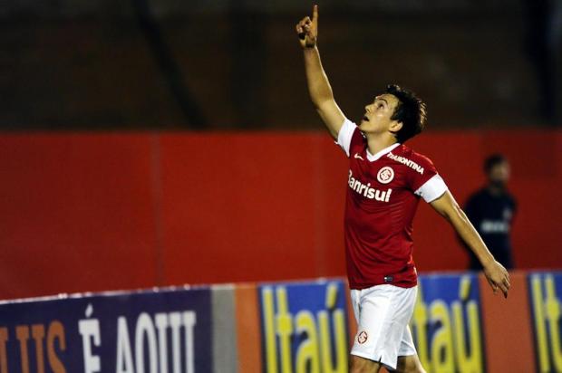 Inter busca lateral enquanto Botafogo tenta acerto para levar Dagoberto Alexandre Lops/Inter/Divulgação Inter busca lateral enquanto Botafogo tenta acerto para levar Dagoberto Alexandre Lops/Inter/Divulgação