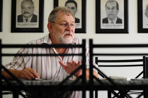Delegado afirma que criminosos de São Paulo estariam ordenando atentados em Santa Catarina Jessé Giotti/Agencia RBS Delegado afirma que criminosos de São Paulo estariam ordenando atentados em Santa Catarina Jessé Giotti/Agencia RBS