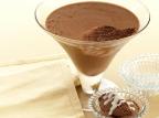 Prepare uma musse de chocolate com licor de laranja para a sobremesa Sheila Oliveira/Divulgação Prepare uma musse de chocolate com licor de laranja para a sobremesa Sheila Oliveira/Divulgação