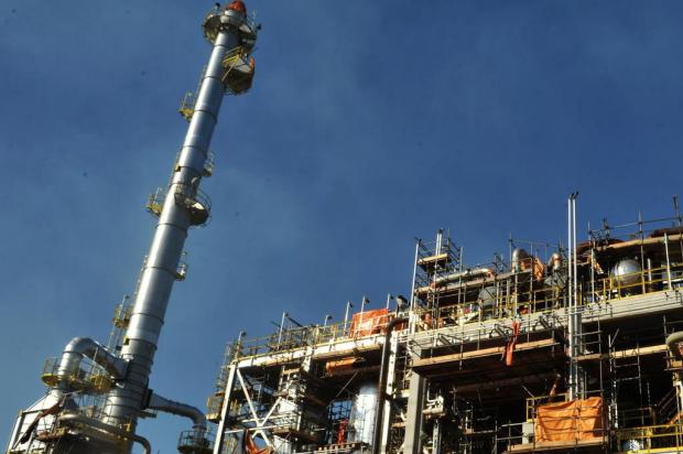Risco na gasolina: Refap pode estar atuando no limite Emílio Pedroso/Agencia RBS