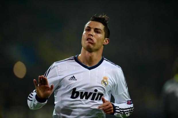 Cristiano Ronaldo brilha e classifica Real Madrid na Copa do Rei Patrik Stollarz/AFP Cristiano Ronaldo brilha e classifica Real Madrid na Copa do Rei Patrik Stollarz/AFP