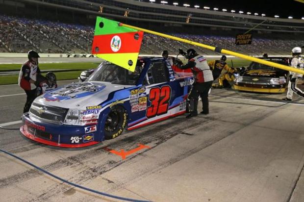 FOTO: Miguel Paludo homenageia o RS na Nascar Truck Series Rodrigo França/ CIA Stock Photo/RF1/Divulgação FOTO: Miguel Paludo homenageia o RS na Nascar Truck Series Rodrigo França/ CIA Stock Photo/RF1/Divulgação