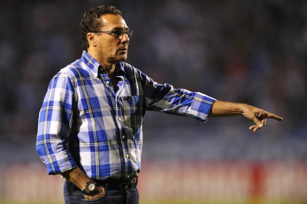 Luxemburgo enaltece a vitória: "Hoje, a história do Grêmio entrou em campo" Diego Vara/ Luxemburgo enaltece a vitória: "Hoje, a história do Grêmio entrou em campo" Diego Vara/