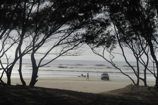 Domingo amanhece nublado, mas sol aparece  no Litoral Norte Ricardo Duarte/