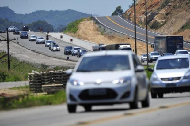 Tubarão, em Santa Catarina, já registra congestionamento de mais de 5 quilômetros Bruno Alencastro/